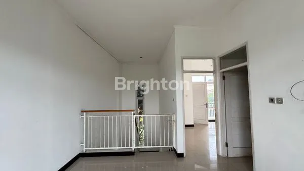 image RUMAH BAGUS SIAP HUNI 2 LANTAI LT 115M² DI JATI ASIH, DEKAT TOL (8)