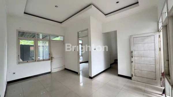 image RUMAH BAGUS SIAP HUNI 2 LANTAI LT 115M² DI JATI ASIH, DEKAT TOL (2)