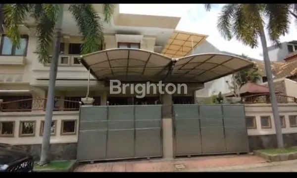 image RUMAH VILLA TAMAN GAPURA CITRALAND (1)