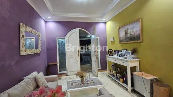 image RUMAH MEWAH 2 LANTAI DI DURI KOSAMBI, DEKAT MALL PURI (3)