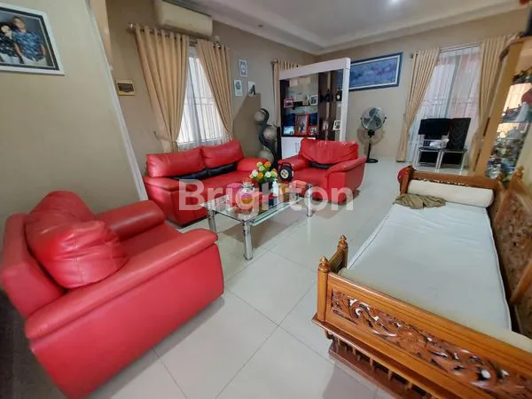 image RUMAH 2 LANTAI DI TENGAH KOTA BERADA DI MT HARYONO POSINDO (4)