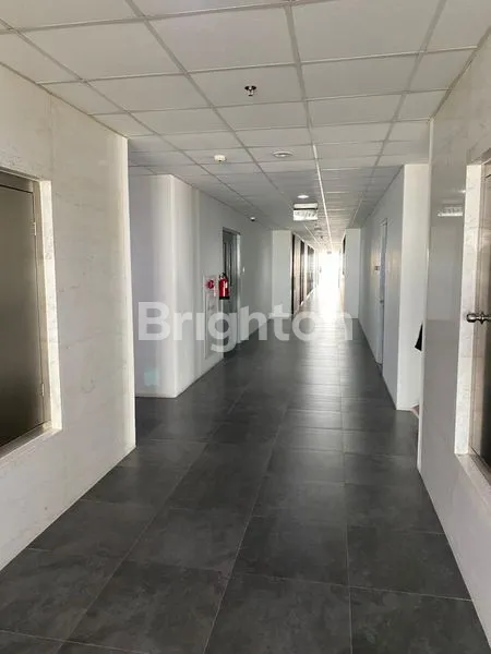 image  OFFICE SPACE SPAZIO TOWER (1)