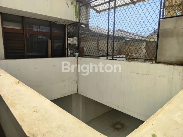 image JUAL / SEWA RUKO SIAP HUNI DI JL.SUDIRMAN\\N BANDUNG, LT 280M², HARGA MENARIK (7)