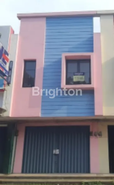 image RUKO SIAP PAKAI 2 LANTAI DI ROYAL JALAN BENTENG BETAWI, TANGERANG, STRATEGIS POSISI PINGGIR JALAN & RAMAI (1)