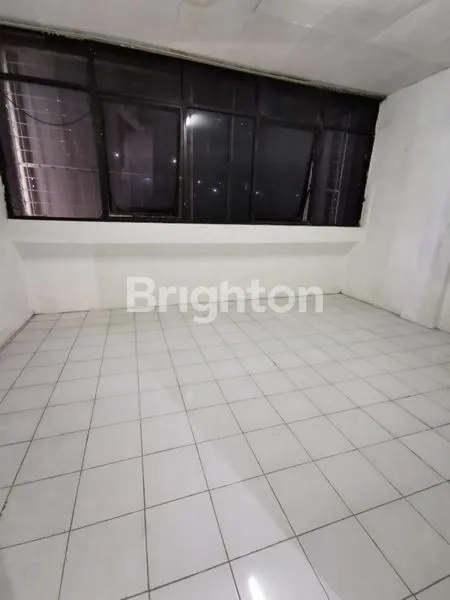 image RUKO MARGONDA DEPOK 3 LANTAI LOKASI STRATEGIS (3)