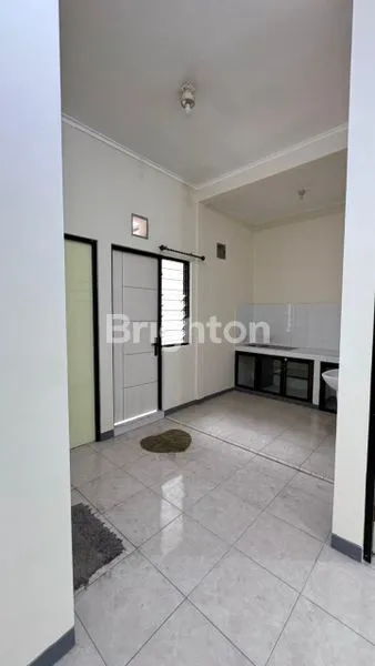 image RUMAH SIAP HUNI,DI SUKOLILO DIAN REGENCY (4)