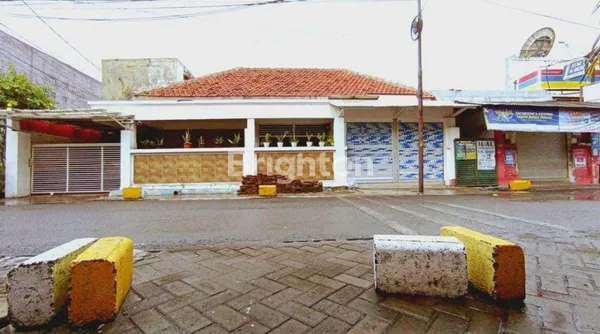 image RUMAH SECOND AREA PAKIS, SELANGKAH KE CIPUTRA WORLD MAYJEN SUNGKONO (1)