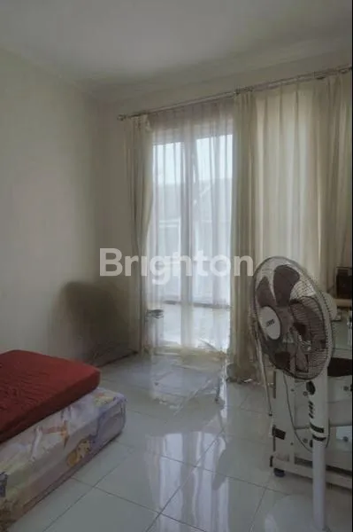 image SIAP HUNI & BEST DEAL! RUMAH DI SEKTOR 7 GADING SERPONG (4)