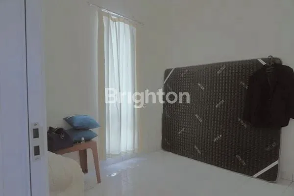 image SIAP HUNI & BEST DEAL! RUMAH DI SEKTOR 7 GADING SERPONG (6)