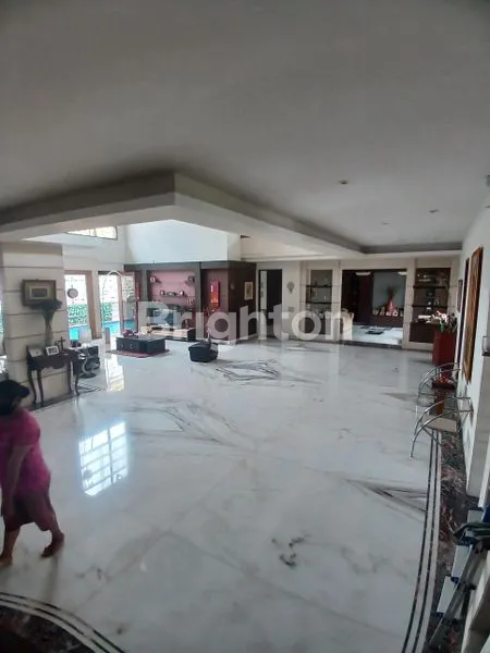 image JUAL RUMAH TROPIS MAIN ROAD CITRALAND UTAMA (1)