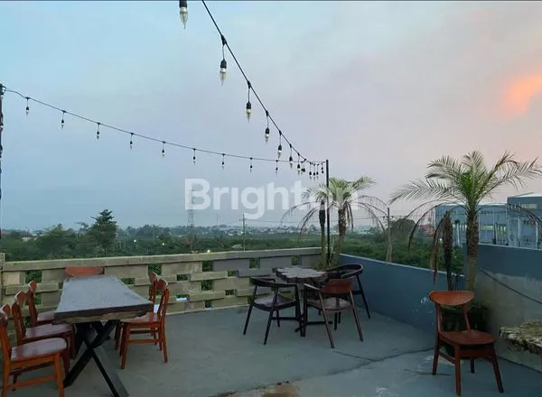 image RUANG USAHA CAFE 2 LANTAI DI KARANGAMPEL, DAU MALANG (7)