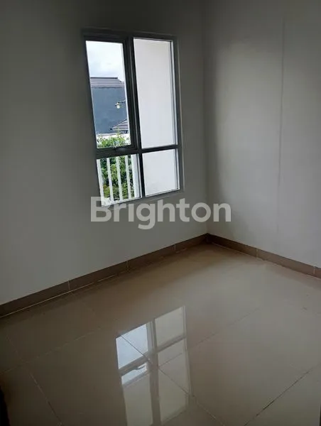 image RUMAH ASRI, NYAMAN DAN STRATEGIS DI VILA KEBUN RAYA CIBINONG 1 (4)