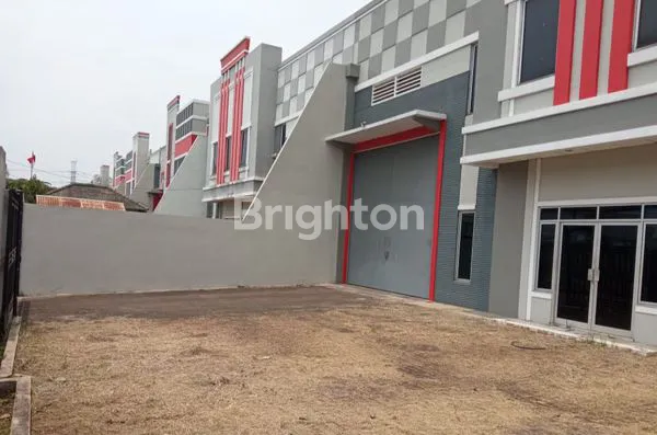 image GUDANG STRATEGIS DI PERGUDANGAN CIKUPA MAS (3)