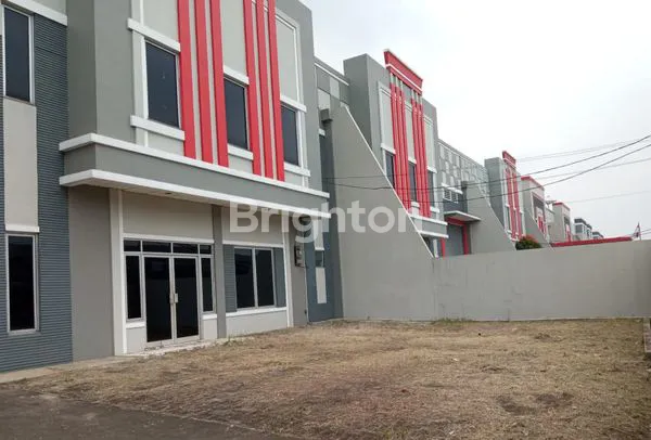 image GUDANG STRATEGIS DI PERGUDANGAN CIKUPA MAS (4)