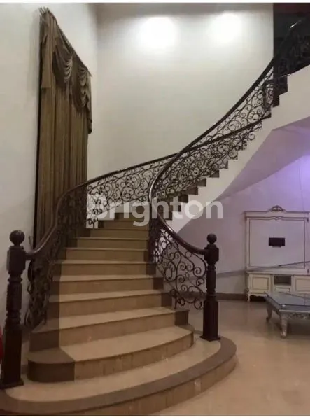 image RUMAH CANTIK POSISI HOOK (2)