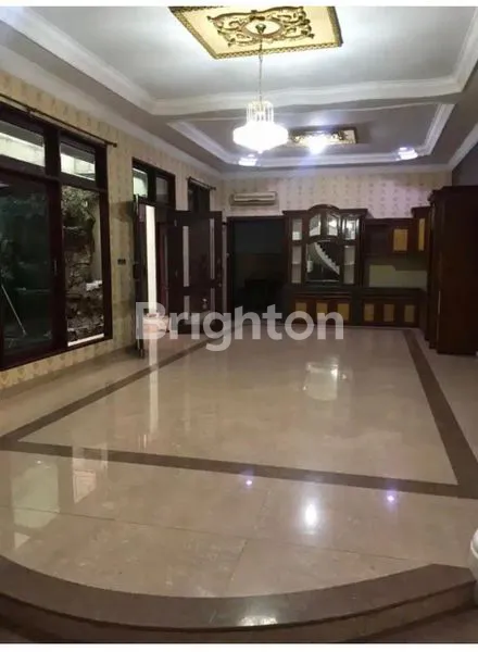 image RUMAH CANTIK POSISI HOOK (5)