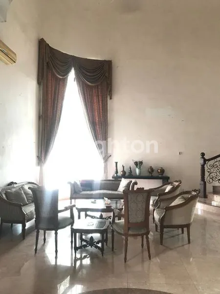 image RUMAH CANTIK POSISI HOOK (1)