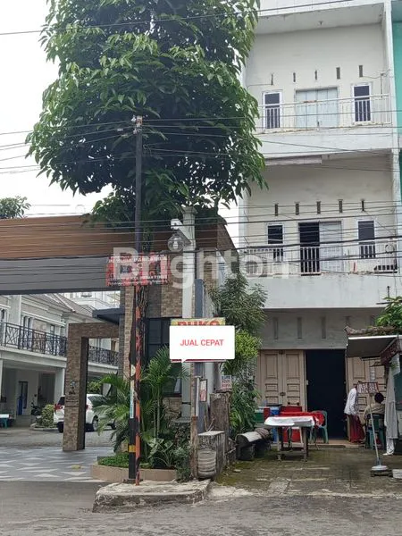 image RUKO 3 TINGKAT LETAK STRATEGIS (1)