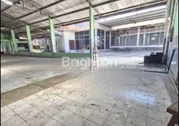 image RUANG USAHA DAN GUDANG AREA KOMERSIAL JL RAYA S . PARMAN KOTA MALANG (4)