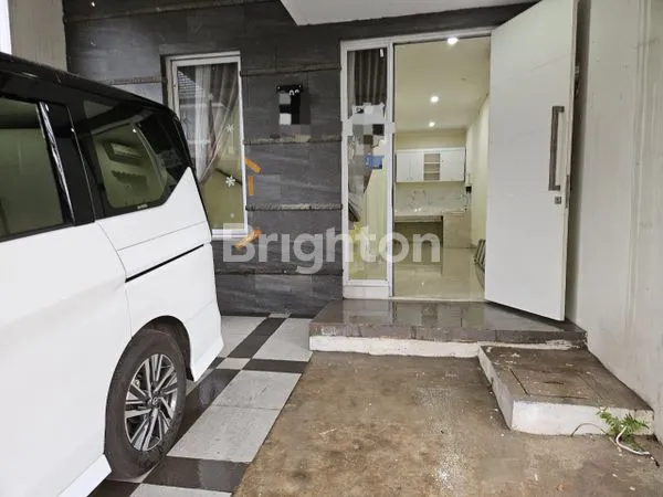 image RUMAH 2 LANTAI SEMI FURNISHED DI CITRALAND CIBUBUR BOGOR JAWA BARAT 2 LANTAI 5 KAMAR TIDUR DAN 2 KAMAR TIDUR (2)