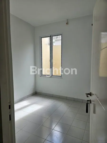 image RUMAH SIAP HUNI DI SERPONG GARDEN, DEKAT STASIUN CISAUK (6)