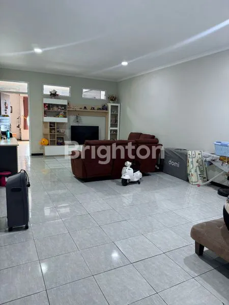 image 3 LANTAI MAIN ROAD MELONG CIJERAH BANDUNG. PARKIR LUAS • SHM • SIAP USAHA & HUNIAN • NEGO (1)