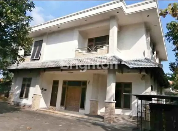 image DIJUAL RUMAH BESAR BERLOKASI STRATEGIS DI JIMBARAN , ULUWATU (3)