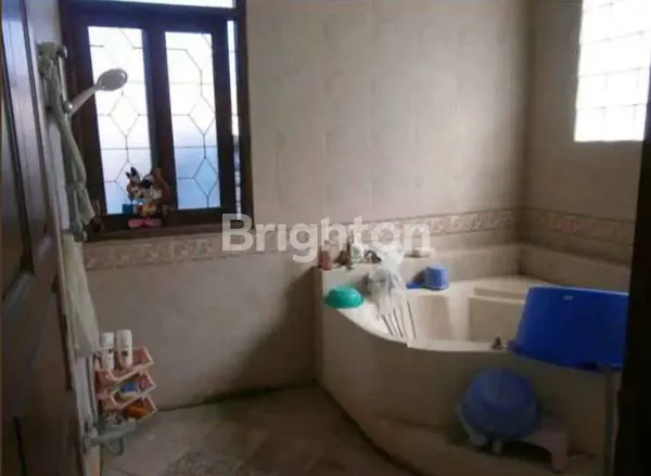 image DIJUAL RUMAH BESAR BERLOKASI STRATEGIS DI JIMBARAN , ULUWATU (4)