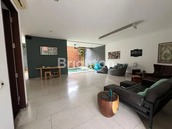 image RUMAH MEWAH DAERAH LEBAK BULUS JAKARTA SELATAN (2)