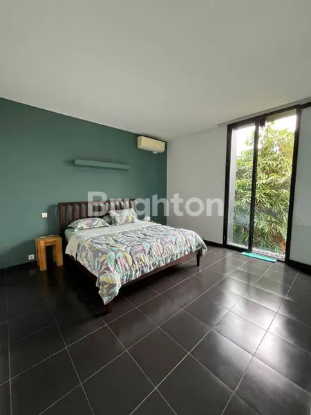 image RUMAH MEWAH DAERAH LEBAK BULUS JAKARTA SELATAN (5)