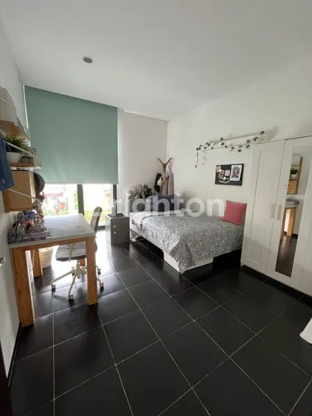 image RUMAH MEWAH DAERAH LEBAK BULUS JAKARTA SELATAN (4)