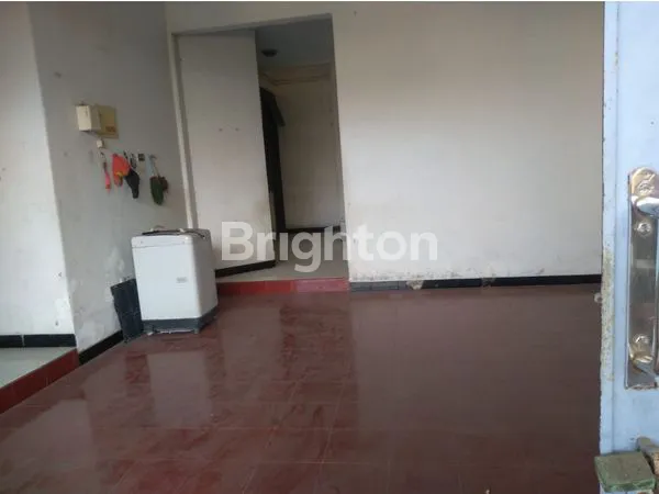 image RUMAH LUAS 415M² DI DARMO HOOK, 5+1 KT & 4+1 KM (2)