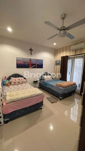 image RUMAH 3 LANTAI DI JUAL  (7)
