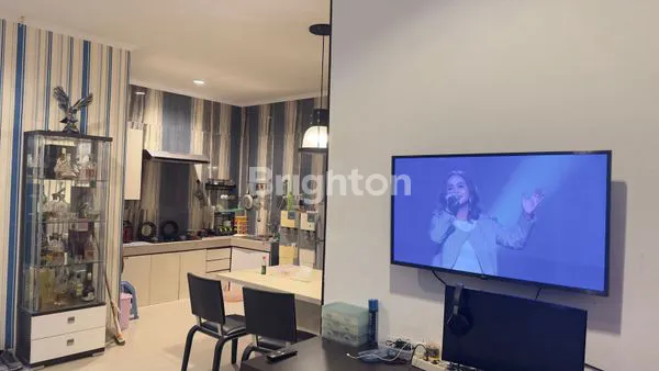 image RUMAH 3 LANTAI DI JUAL  (5)