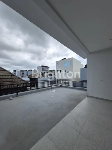 image VILLA EKSKLUSIF DI DALAM CLUSTER PERUMAHAN NUSA DUA (7)