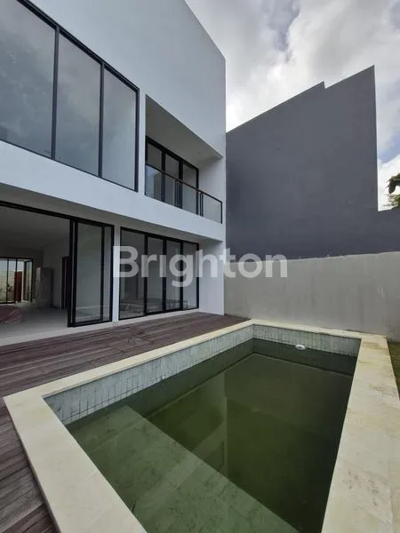 image VILLA EKSKLUSIF DI DALAM CLUSTER PERUMAHAN NUSA DUA (4)