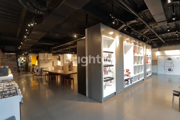 image DIJUAL SHOWROOM AKTIF MEWAH DI SLIPI, KEMANGGISAN (7)