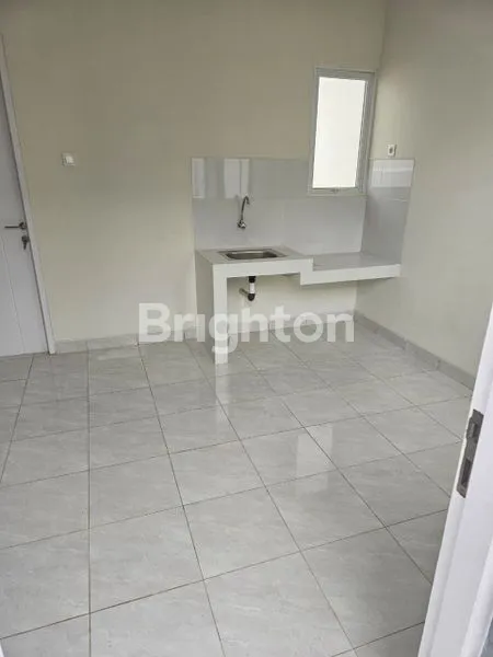 image DISEWAKAN RUMAH MINIMALIS SIAP HUNI DI HAYFIELD, DEKAT MAXI LUX (4)