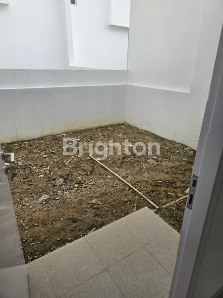 image DISEWAKAN RUMAH MINIMALIS SIAP HUNI DI HAYFIELD, DEKAT MAXI LUX (7)