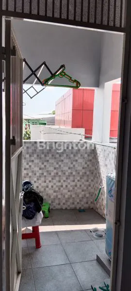 image HUNIAN USAHA SIAP PAKAI, LOKASI RAMAI PORIS (3)