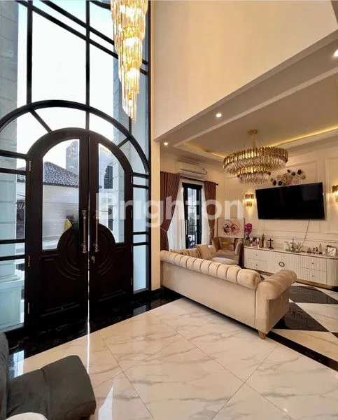 image TOWNHOUSE MEWAH BRAND NEW – JAGAKARSA, JAKARTA SELATAN (3)