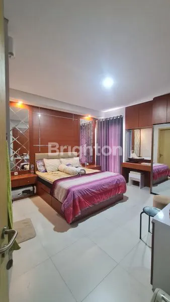 image RUMAH FULLY FURNISHED CLUSTER EKSKLUSIF COLOMADU (3)