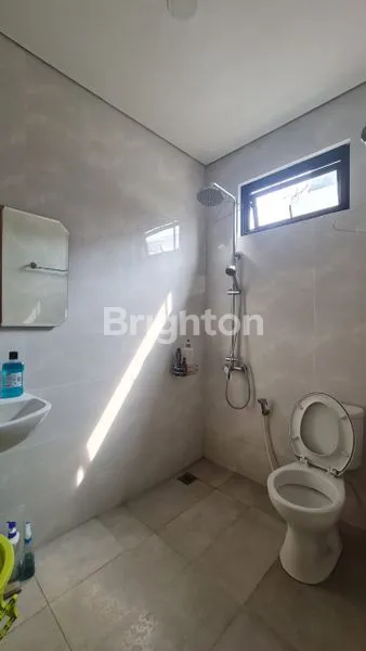 image RUMAH FULLY FURNISHED CLUSTER EKSKLUSIF COLOMADU (4)