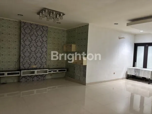 image RUMAH LUAS 3 KT LIPPO KARAWACI (2)