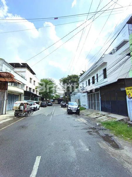 image DIJUAL RUMAH PETAK JALAN GANDHI MEDAN  LOKASI INTI KOTA MEDAN (7)