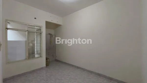 image RUMAH KLAMPIS SEMOLO DEKAT ITATS HOKKY MERR (4)