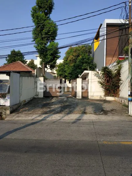 image RUMAH LUAS 1098 M², 25 KAMAR, HARGA MENARIK BAWAH NJOP (1)