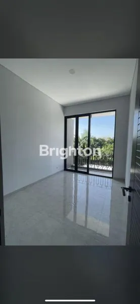 image RUMAH STRATEGIS DI MANYAR, LT 90 LB 135, 5 KT 4 KM (7)