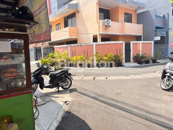 image RUMAH 4 KT, SHM, HOOK, LOKASI STRATEGIS DI JALAN KARTINI (7)