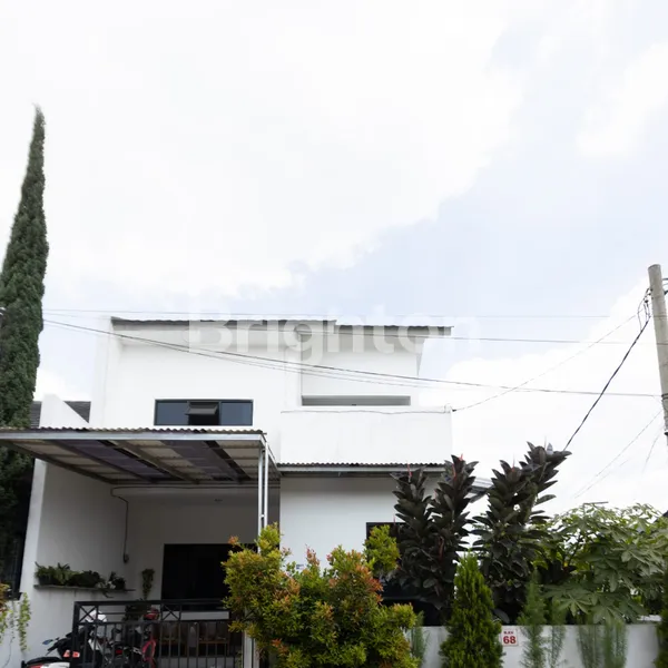image DIJUAL RUMAH TAMAN CIHANJUANG 2 | LT 137 LB 100 | 2 KT 3 KM | ROOFTOP | SHM | 1,2 M NEGO (1)